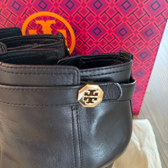 TORY BLACK BOOTIES - Picture 2 of 6